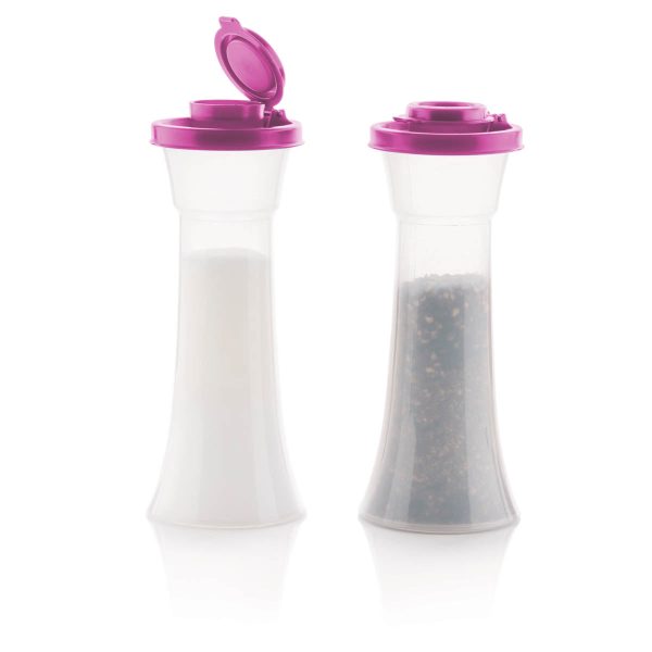 10185428000_large-hourglass-salt-pepper-shakers-2111-2013_wildmulberry
